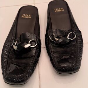 Stuart Weitzman crinkled Black patent leather Slip-Ons mules 6.5